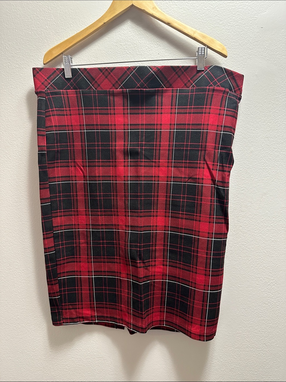 Torrid Red Black Plaid Pencil Skirt Torrid Size 2